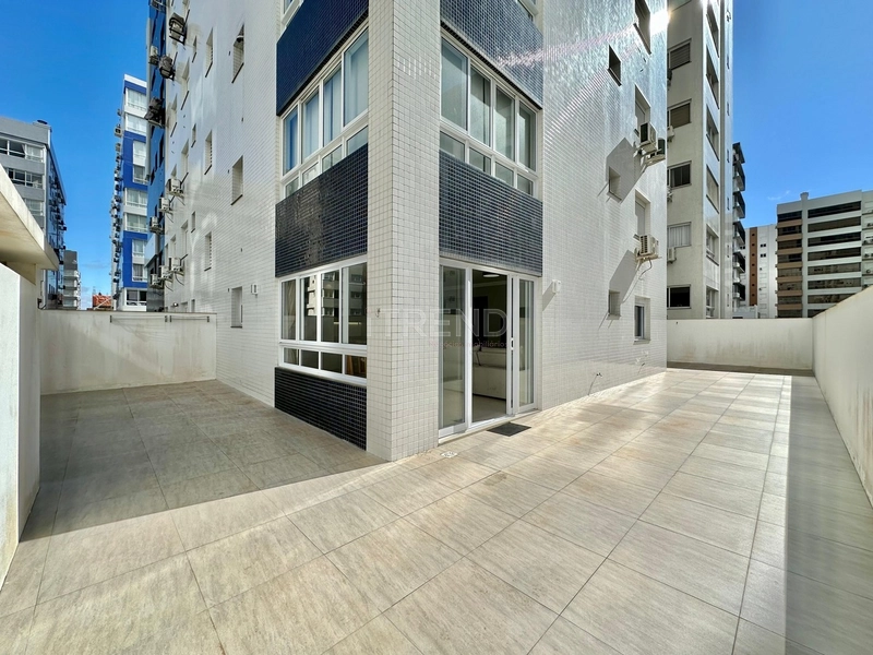 Apartamento com terraço a venda na Navegantes: 1ª foto da galeria de imagens do imóvel