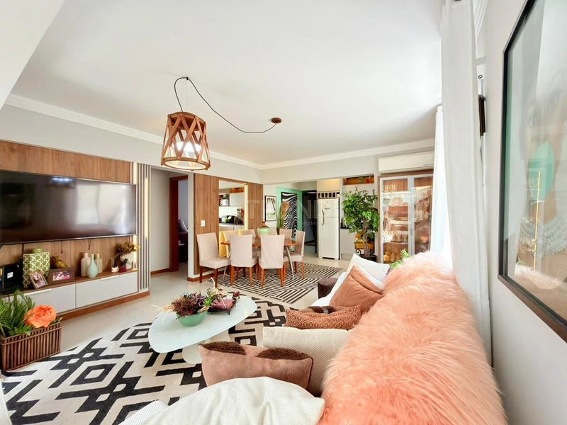 APARTAMENTO À VENDA COM 3 VAGAS E 2 TERRAÇOS ÓTIMOS: 3ª foto da galeria de imagens do imóvel