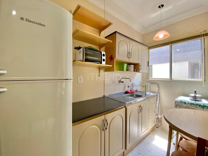 Um dormitório no centro de capão: 2ª foto da galeria de imagens do imóvel