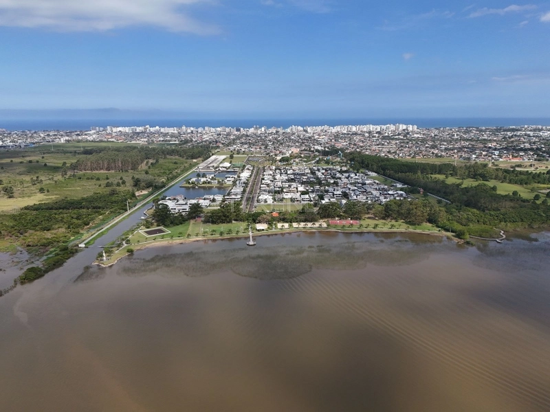 CONDOMÍNIO VELAS DA MARINA SOBRADO À BEIRA DA LAGOA À VENDA !: 4ª foto da galeria de imagens do imóvel