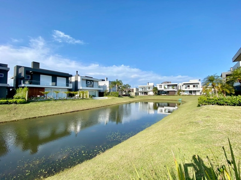 Casa condomínio com acesso a lagoa: 13ª foto da galeria de imagens do imóvel