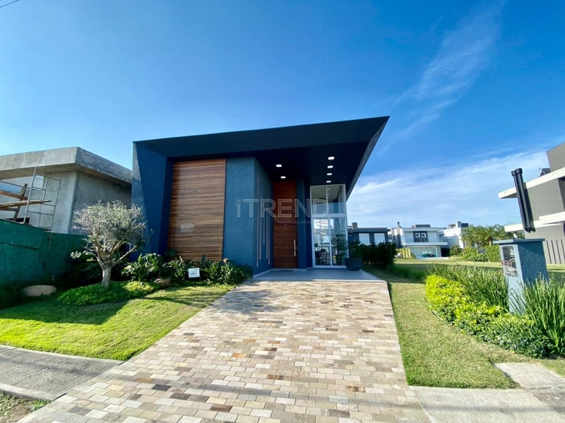 Casa condomínio com acesso a lagoa: 2ª foto da galeria de imagens do imóvel