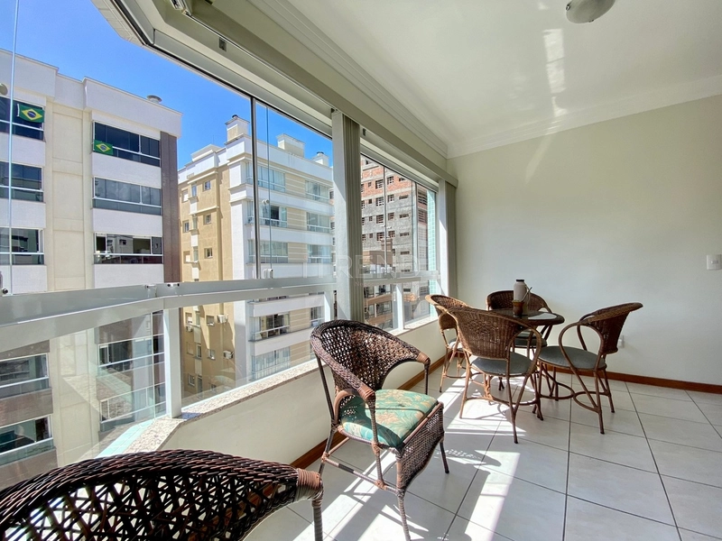 Apartamento de frente: 9ª foto da galeria de imagens do imóvel