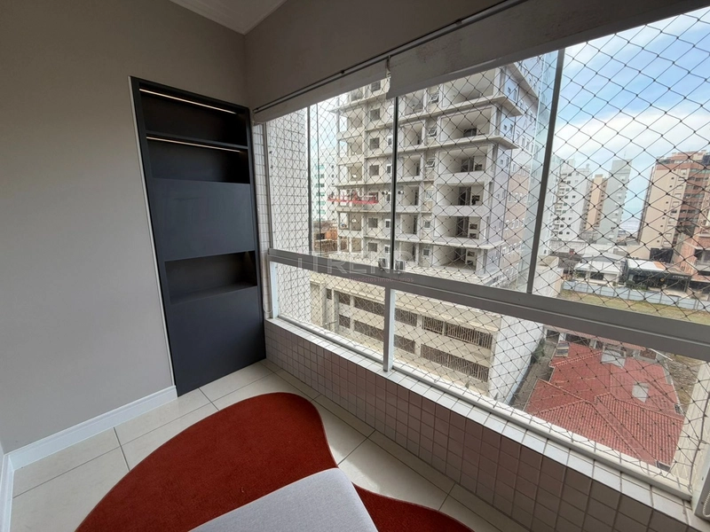 APARTAMENTO À VENDA COM AMPLA SACADA LESTE: 3ª foto da galeria de imagens do imóvel