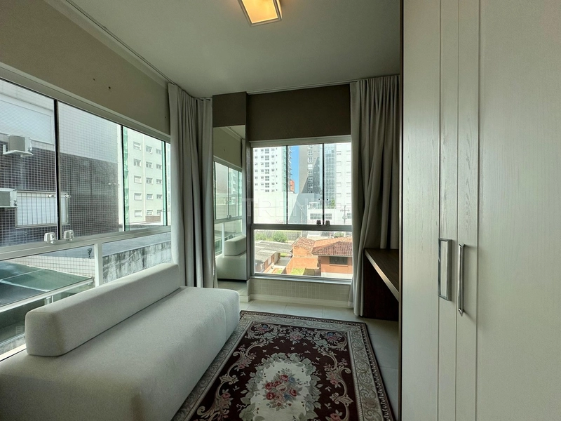 Amplo apartamento de frente: 18ª foto da galeria de imagens do imóvel