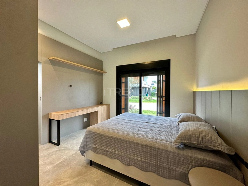 Espetacular casa em condomínio fechado!: 36ª foto da galeria de imagens do imóvel