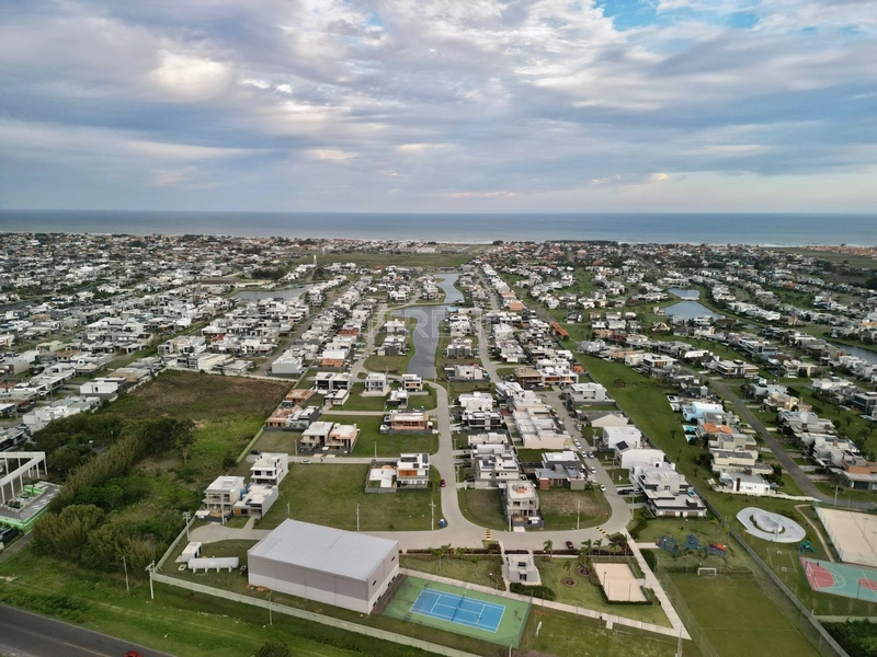 Espetacular casa em condomínio fechado!: 47ª foto da galeria de imagens do imóvel