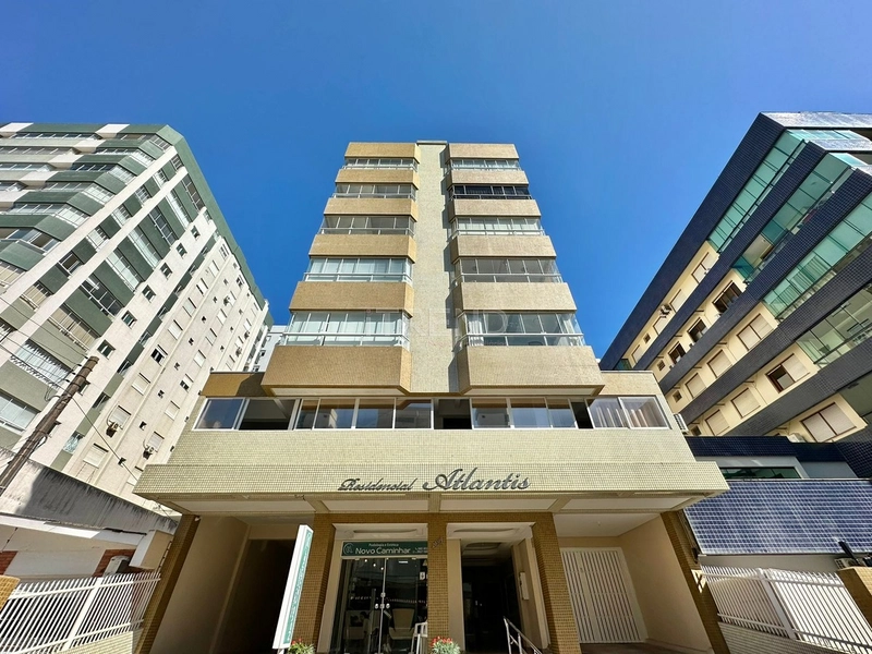 Apartamento com sacada de frente e vista para a rua: 16ª foto da galeria de imagens do imóvel