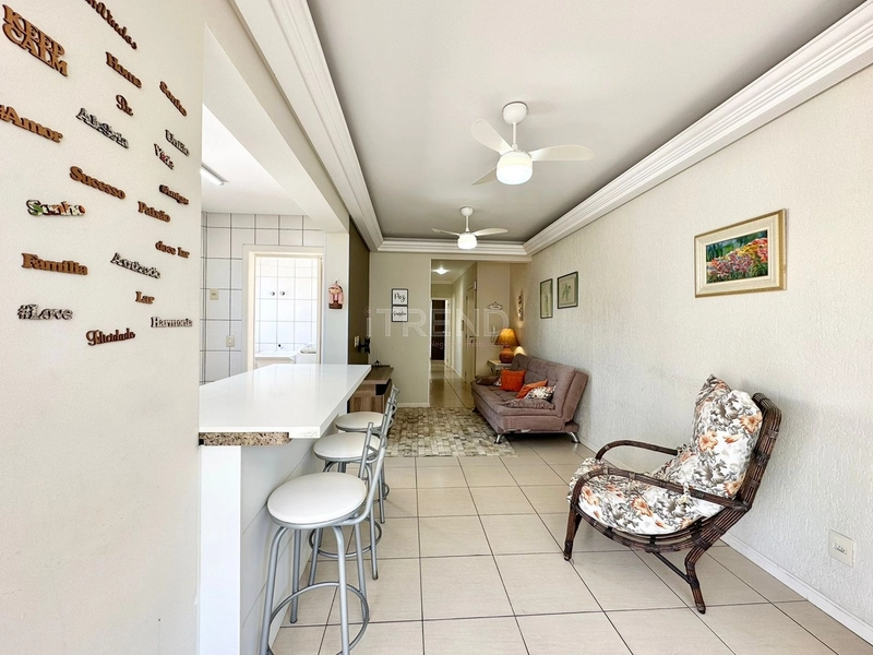 Apartamento com sacada de frente e vista para a rua: 8ª foto da galeria de imagens do imóvel