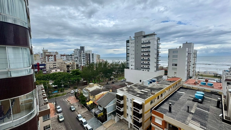 APARTAMENTO DE FRENTE VISTA PARA O MAR: 3ª foto da galeria de imagens do imóvel
