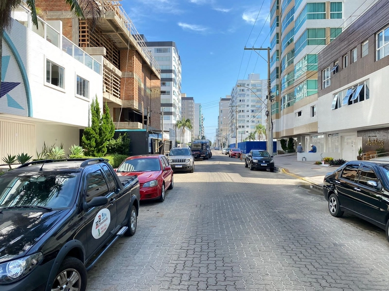 Apartamento na Navegantes com infra estrutura de lazer: 3ª foto da galeria de imagens do imóvel