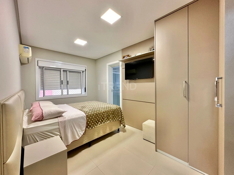 APARTAMENTO COM SACADA DE FRENTE !!: 2ª foto da galeria de imagens do imóvel
