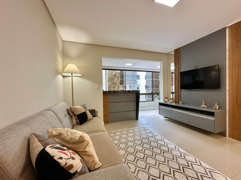 APARTAMENTO COM SACADA DE FRENTE !!: 27ª foto da galeria de imagens do imóvel