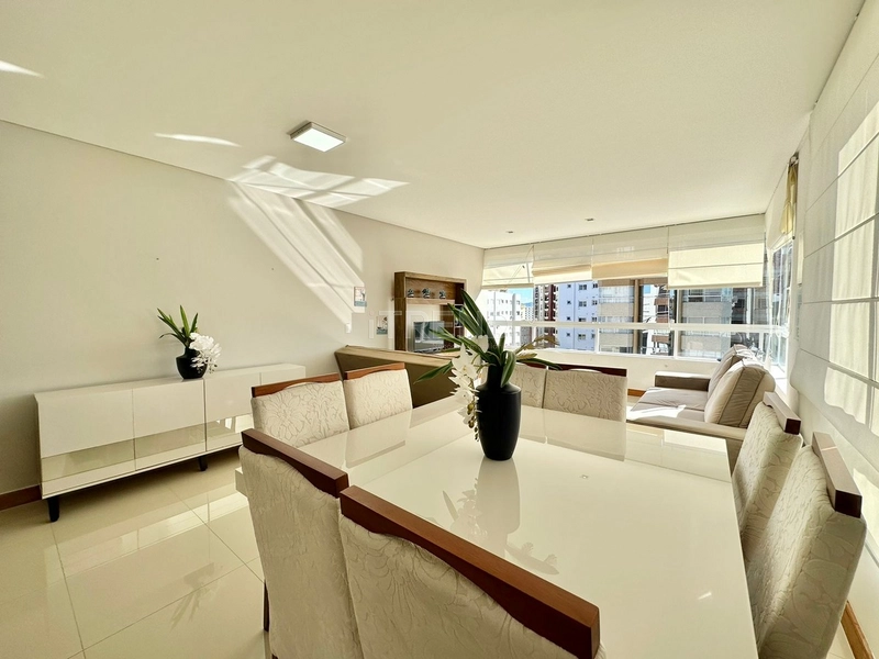 Apartamento de frente!!: 1ª foto da galeria de imagens do imóvel