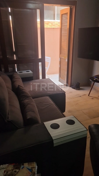 Apartamento com terraço no Centro: 7ª foto da galeria de imagens do imóvel