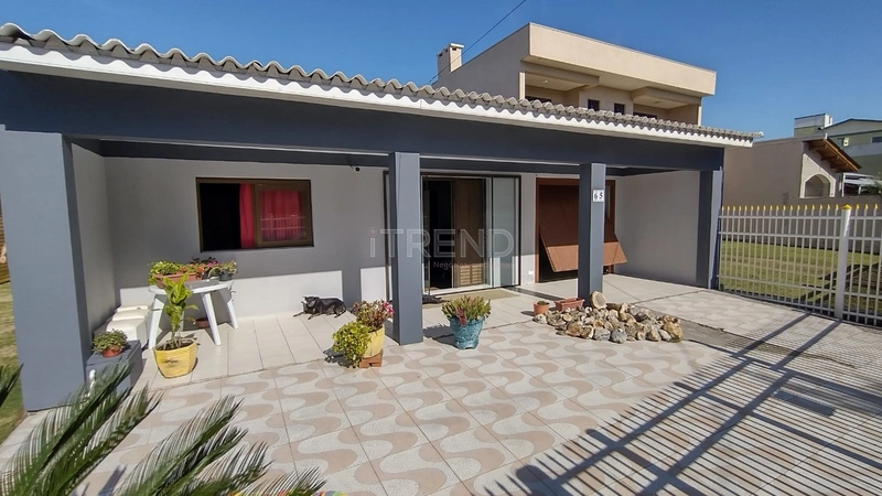 CASA NA PRAIA DO ARCO IRIS COM 02 TERRENOS: 1ª foto da galeria de imagens do imóvel