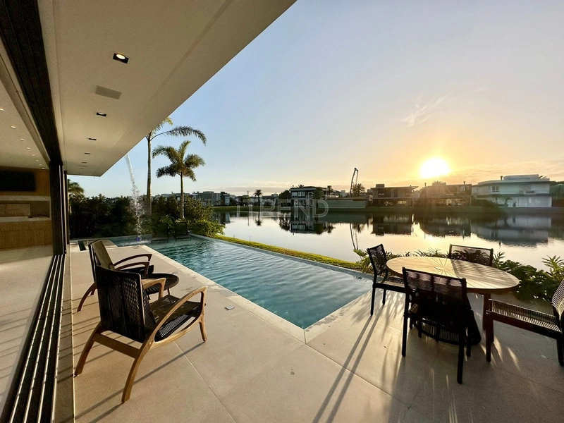 Mansão Beira Lago: 56ª foto da galeria de imagens do imóvel