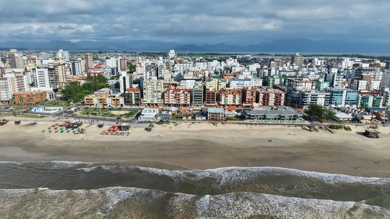 APARTAMENTO À VENDA DE FRENTE PARA O MAR: 28ª foto da galeria de imagens do imóvel