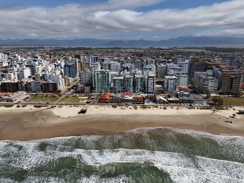 1 dormitório de frente 2 quadras do mar: 16ª foto da galeria de imagens do imóvel