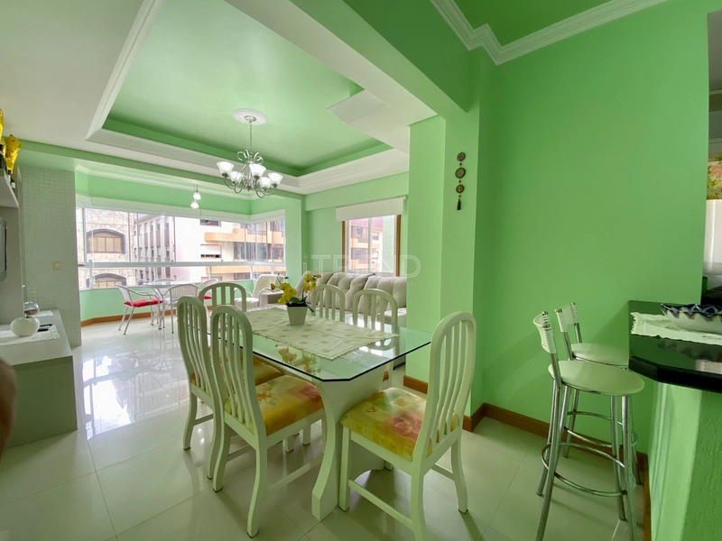 Apartamento de frente com vista liberada para a rua: 3ª foto da galeria de imagens do imóvel