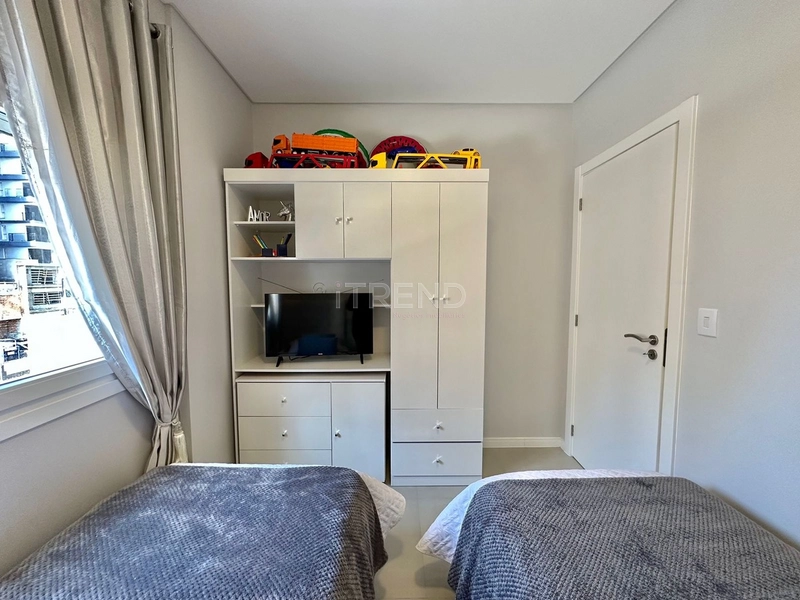 Finamente mobiliado e decorado na Zona Nova: 4ª foto da galeria de imagens do imóvel