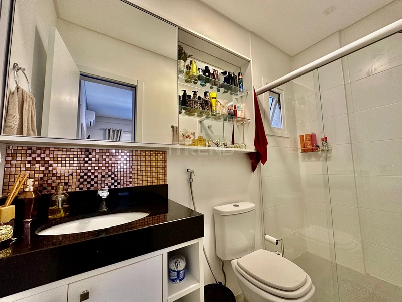 Finamente mobiliado e decorado na Zona Nova: 9ª foto da galeria de imagens do imóvel