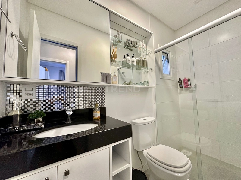 Finamente mobiliado e decorado na Zona Nova: 5ª foto da galeria de imagens do imóvel