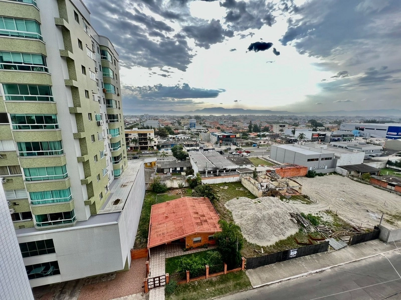 Edifício de esquina na Zona Nova: 17ª foto da galeria de imagens do imóvel