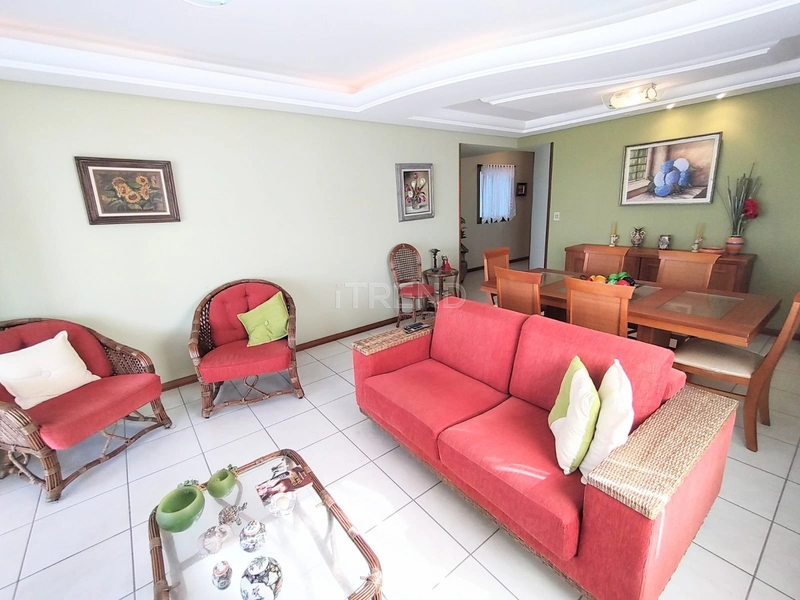 Apartamento andar alto com vista para o mar: 3ª foto da galeria de imagens do imóvel