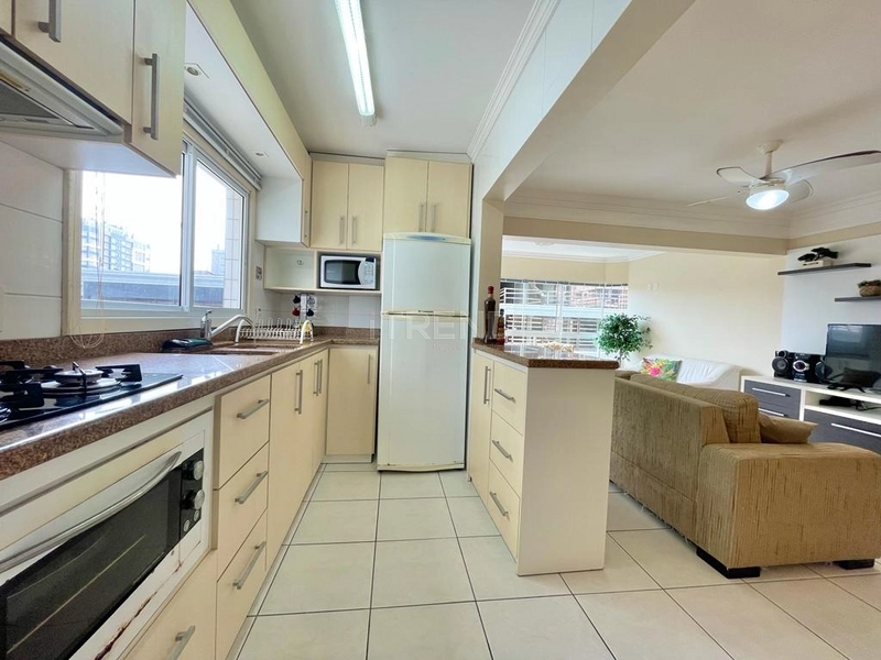 Amplo apartamento com sacada de frente.: 14ª foto da galeria de imagens do imóvel