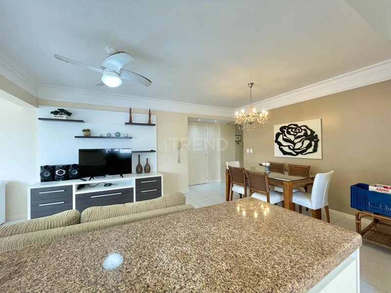 Amplo apartamento com sacada de frente.: 10ª foto da galeria de imagens do imóvel