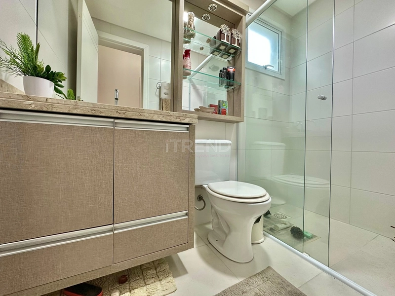 APARTAMENTO À VENDA COM VISTA PARA O MAR: 13ª foto da galeria de imagens do imóvel