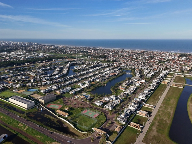 Sobrado Condomínio Quintas do Lago: 2ª foto da galeria de imagens do imóvel