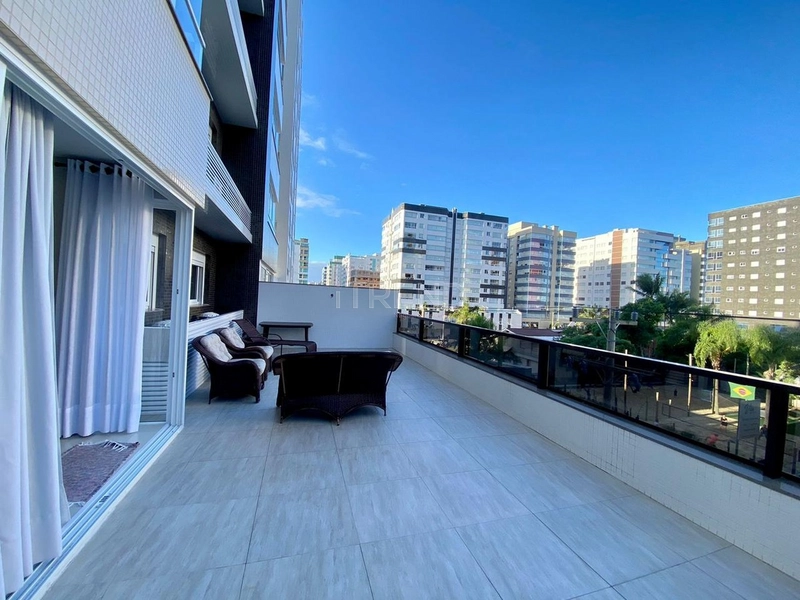 Apartamento com terraço de frente Leste: 17ª foto da galeria de imagens do imóvel