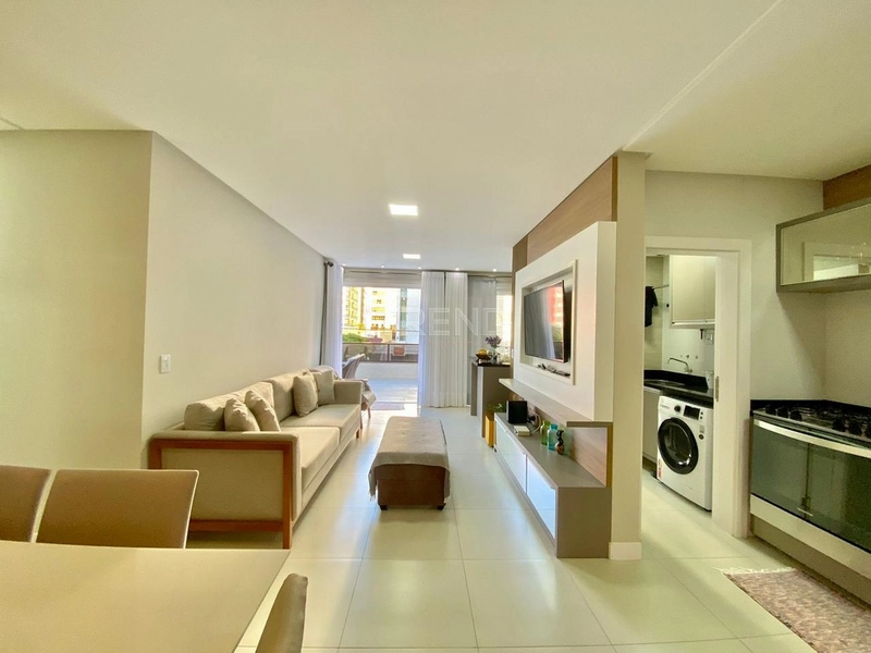 Apartamento com terraço de frente Leste: 2ª foto da galeria de imagens do imóvel