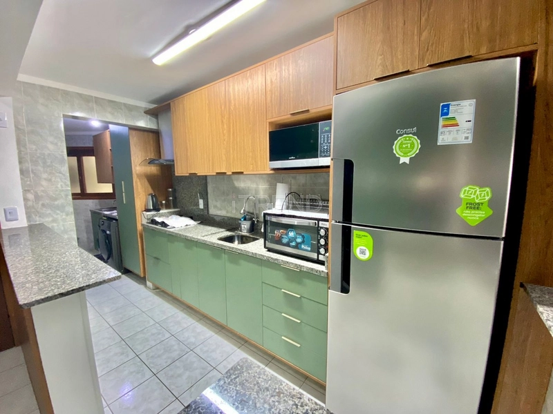Apartamento mobiliado e decorado com sacada de frente: 4ª foto da galeria de imagens do imóvel