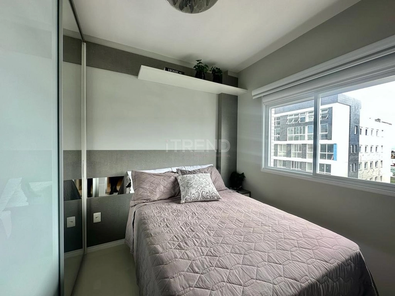 Belíssimo apartamento de frente para a praça com pé direto duplo: 7ª foto da galeria de imagens do imóvel