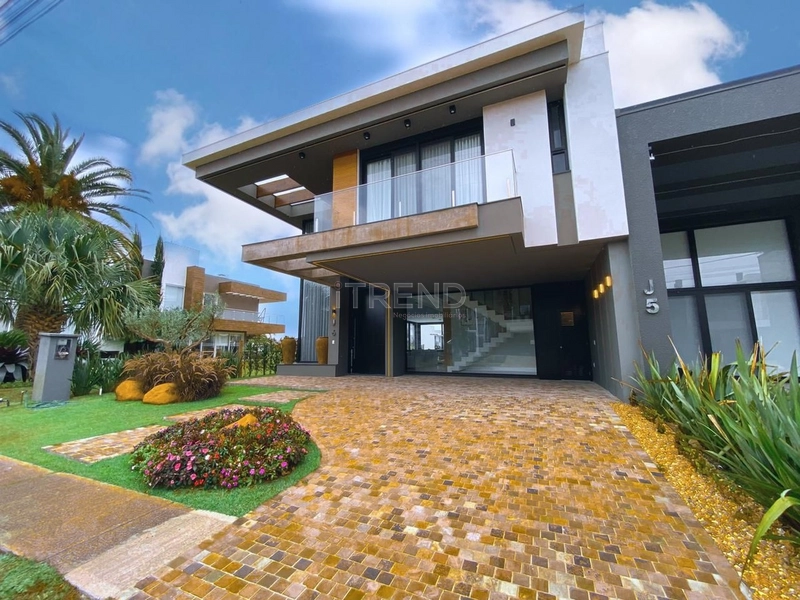 Na quadra mais valorizada no Condomínio: 5ª foto da galeria de imagens do imóvel