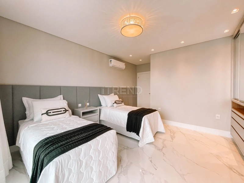 Na quadra mais valorizada no Condomínio: 26ª foto da galeria de imagens do imóvel