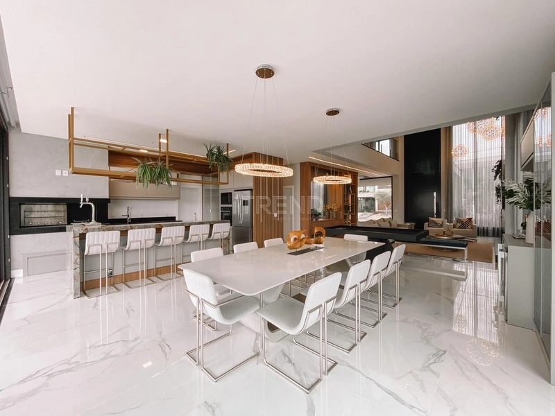 Na quadra mais valorizada no Condomínio: 11ª foto da galeria de imagens do imóvel