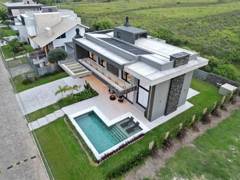 Linda Casa à Venda em Condomínio Fechado!: 2ª foto da galeria de imagens do imóvel