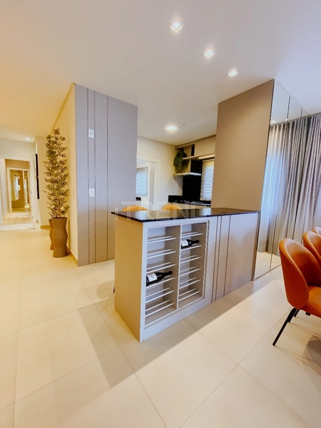 Apartamento de alto padrão a poucos metros do mar: 19ª foto da galeria de imagens do imóvel