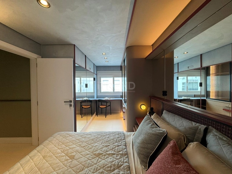 Amplo apartamento de dois dormitórios: 18ª foto da galeria de imagens do imóvel