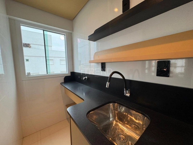 Amplo apartamento de dois dormitórios: 4ª foto da galeria de imagens do imóvel