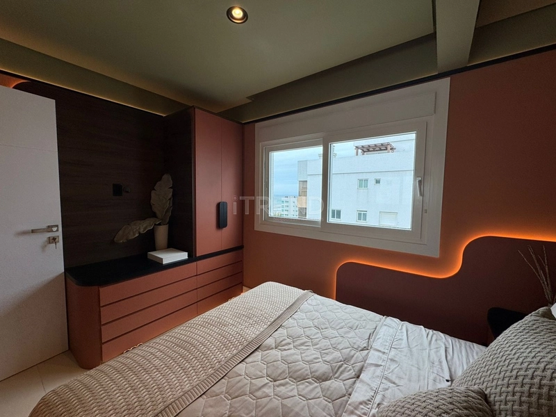 Amplo apartamento de dois dormitórios: 8ª foto da galeria de imagens do imóvel