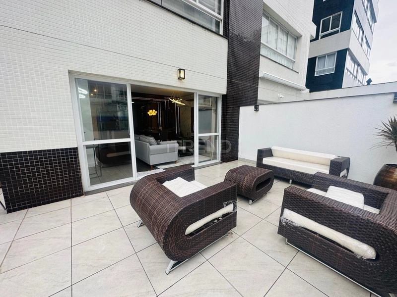 Apartamento mobiliado e decorado com terraço de frente: 28ª foto da galeria de imagens do imóvel