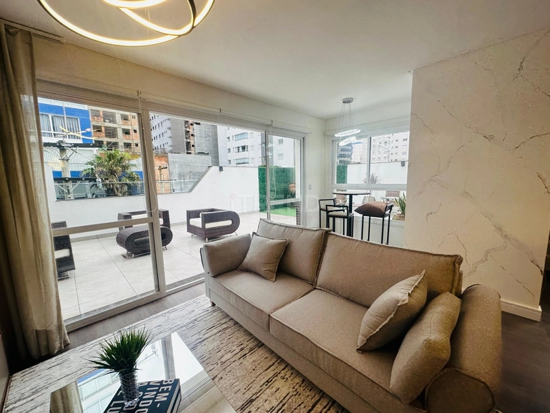 Apartamento mobiliado e decorado com terraço de frente: 8ª foto da galeria de imagens do imóvel