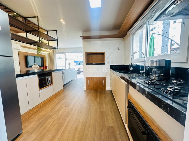 Apartamento mobiliado e decorado com terraço de frente: 5ª foto da galeria de imagens do imóvel