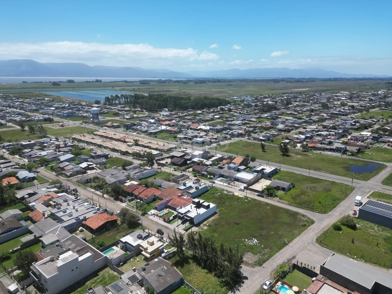 LInda Casa 3 quartos sendo 1 suite amplo espaço em Capão da Canoa.: 4ª foto da galeria de imagens do imóvel