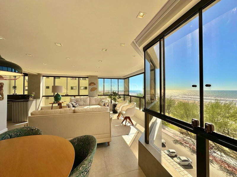 APARTAMENTO À VENDA COM SACADA DE FRENTE E VISTA INCRÍVEL PARA O MAR: 4ª foto da galeria de imagens do imóvel